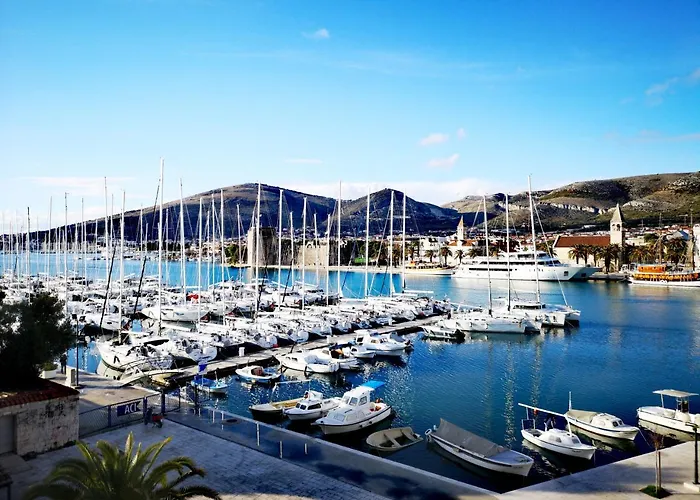 Апартаменты Heritage Bella Vista Трогир