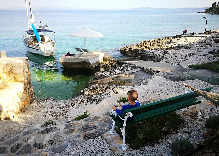 Heritage Bella Vista アパート トロギール