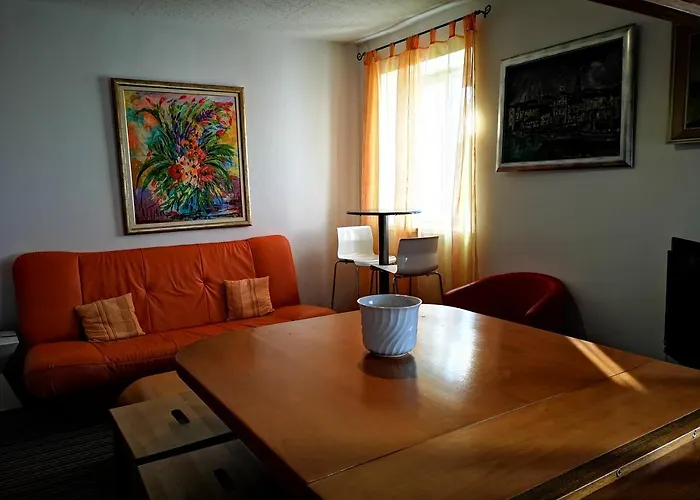 Heritage Bella Vista * トロギール